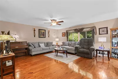 148 Flintlock Way #G, Yorktown Heights, NY 10598 - Photo 3