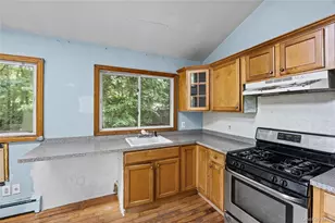 142 Fish Cove Rd, Southampton, NY 11968 - Photo 13