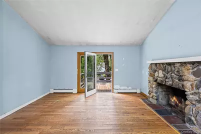 142 Fish Cove Road, Southampton, NY 11968 - Photo 11