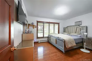 1 Douglas Dr, East Meadow, NY 11554 - Photo 11
