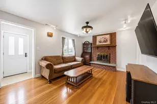 2384 Cambridge St, East Meadow, NY 11554 - Photo 5