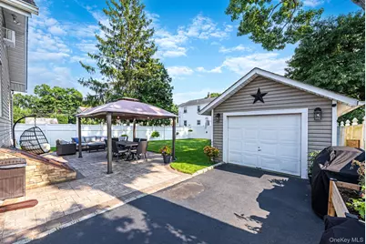 14 Andrew Avenue, Islip Terrace, NY 11752 - Photo 25