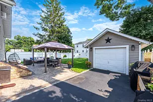 14 Andrew Ave, Islip Terrace, NY 11752 - Photo 25