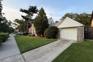 185-02 69th Ave, Fresh Meadows, NY 11365 - Photo 3