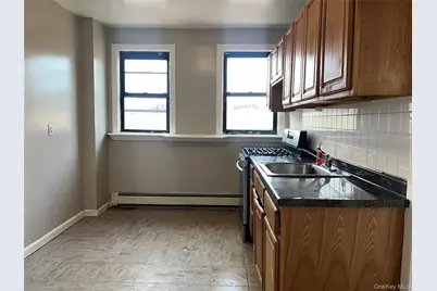 299 E. Third Street #Second floor, Mount Vernon, NY 10553 - Photo 3