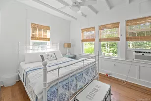 22 Crescent Ave, Seaview, NY 11770 - Photo 11