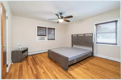 791 Cornwell Avenue, Malverne, NY 11565 - Photo 19