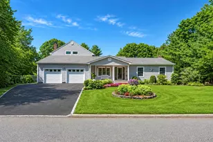 29 Niewood Dr, Ridge, NY 11961 - Photo 3