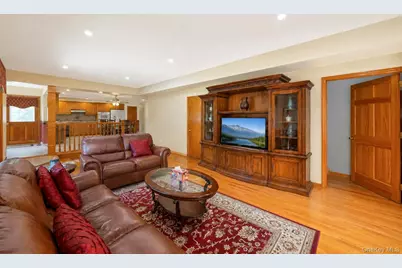 29 Niewood Drive, Ridge, NY 11961 - Photo 27
