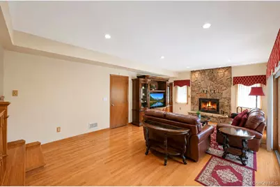 29 Niewood Drive, Ridge, NY 11961 - Photo 25