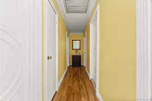 1265 Hollywood Ave, Bronx, NY 10461 - Photo 21