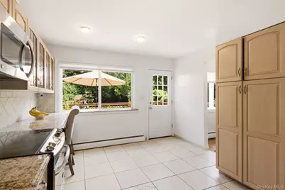 7 Laurie Place, Glen Cove, NY 11542 - Photo 13