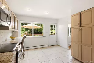 7 Laurie Pl, Glen Cove, NY 11542 - Photo 13