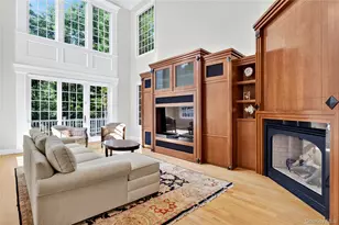 63 Charney Ct, Manhasset, NY 11030 - Photo 11