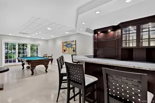 63 Charney Ct, Manhasset, NY 11030 - Photo 23