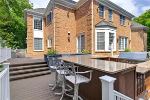 63 Charney Ct, Manhasset, NY 11030 - Photo 31