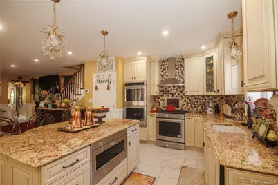 1715 Hering Avenue, Bronx, NY 10461 - Photo 5