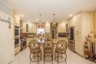 1715 Hering Ave, Bronx, NY 10461 - Photo 1