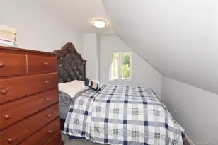 25 Old Mill Rd, Great Neck, NY 11023 - Photo 23