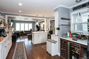 208 N Walnut St, Massapequa, NY 11758 - Photo 9