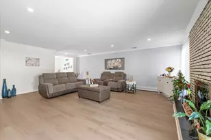 529 Grant Ave, West Hempstead, NY 11552 - Photo 3