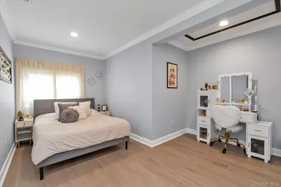 529 Grant Avenue, West Hempstead, NY 11552 - Photo 11