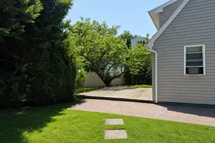 6 Chalden Ct, Huntington Station, NY 11746 - Photo 13