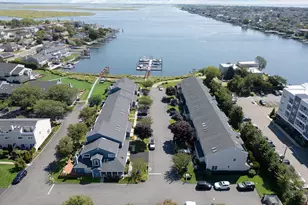 100 Baker Ct, Island Park, NY 11558 - Photo 25