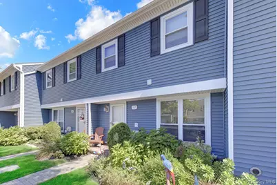 100 Baker Court #47, Island Park, NY 11558 - Photo 5