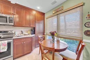 100 Baker Ct, Island Park, NY 11558 - Photo 7