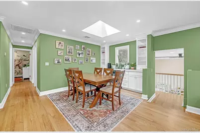 257 N Alleghany Avenue, Lindenhurst, NY 11757 - Photo 5