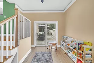 257 N Alleghany Ave, Lindenhurst, NY 11757 - Photo 11
