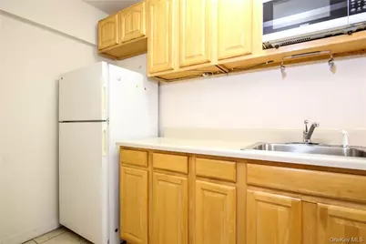 70 Sherman Avenue #1K, Yonkers, NY 10705 - Photo 9