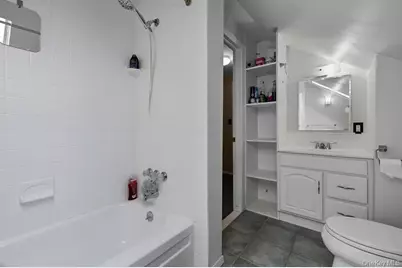 17 Trapper Lane, Levittown, NY 11756 - Photo 31