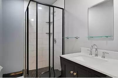 17 Trapper Lane, Levittown, NY 11756 - Photo 15