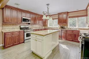 41 S Parker Dr, Monsey, NY 10952 - Photo 9