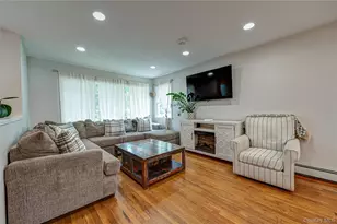 9 Carole Ln, East Islip, NY 11730 - Photo 9