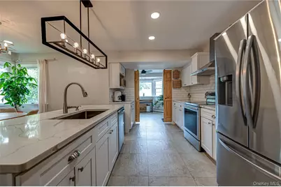 9 Carole Lane, East Islip, NY 11730 - Photo 15