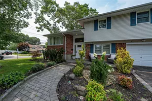 9 Carole Ln, East Islip, NY 11730 - Photo 3