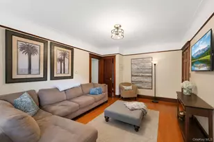 139 N 11th St, New Hyde Park, NY 11040 - Photo 5