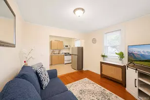 139 N 11th St, New Hyde Park, NY 11040 - Photo 23