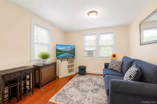 139 N 11th St, New Hyde Park, NY 11040 - Photo 21