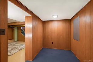 139 N 11th St, New Hyde Park, NY 11040 - Photo 19