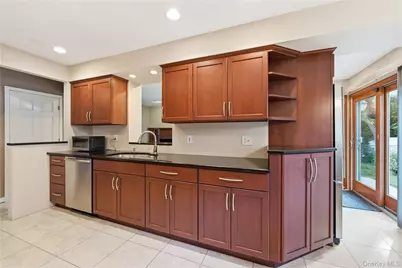 276 Mount Pleasant Road, Hauppauge, NY 11788 - Photo 7
