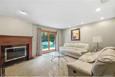 276 Mount Pleasant Road, Hauppauge, NY 11788 - Photo 9