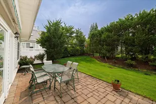 196 Pond View Dr, Port Washington, NY 11050 - Photo 23