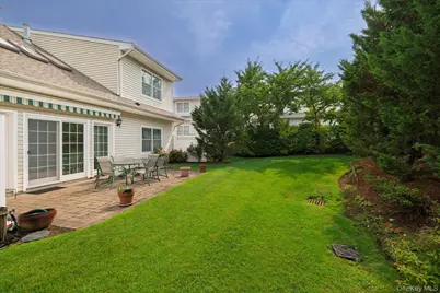 196 Pond View Drive, Port Washington, NY 11050 - Photo 25