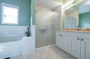 196 Pond View Dr, Port Washington, NY 11050 - Photo 13