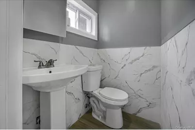 17 Sapir Street, Valley Stream, NY 11580 - Photo 5