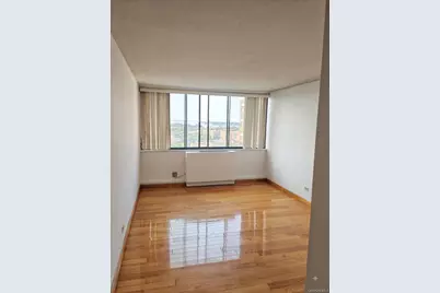 1 Bay Club Drive #18L, Bayside, NY 11360 - Photo 11